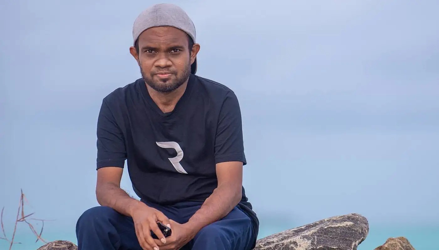 98383C89-90B2-4A14-94D3-40F7E28C6215